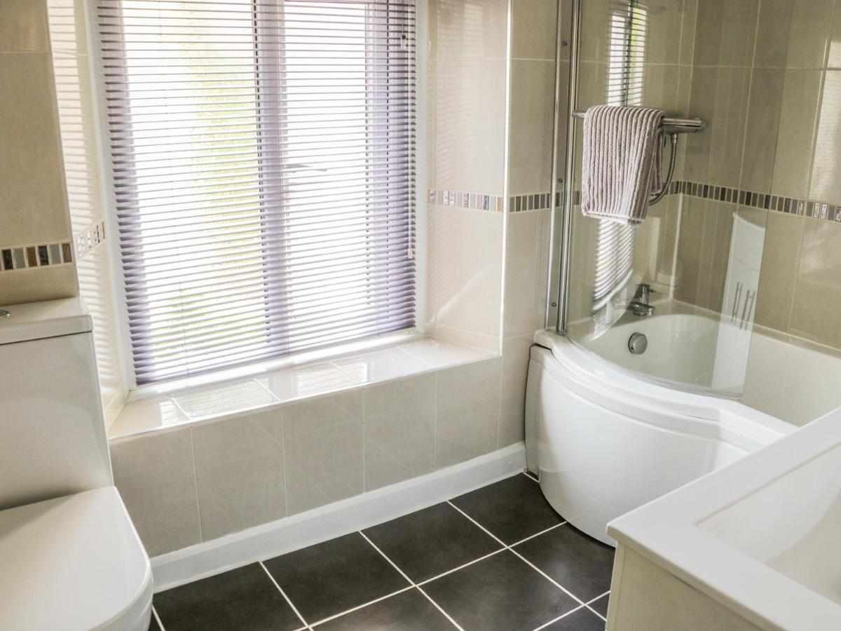 8 Stonegate Villa Bentham Eksteriør bilde
